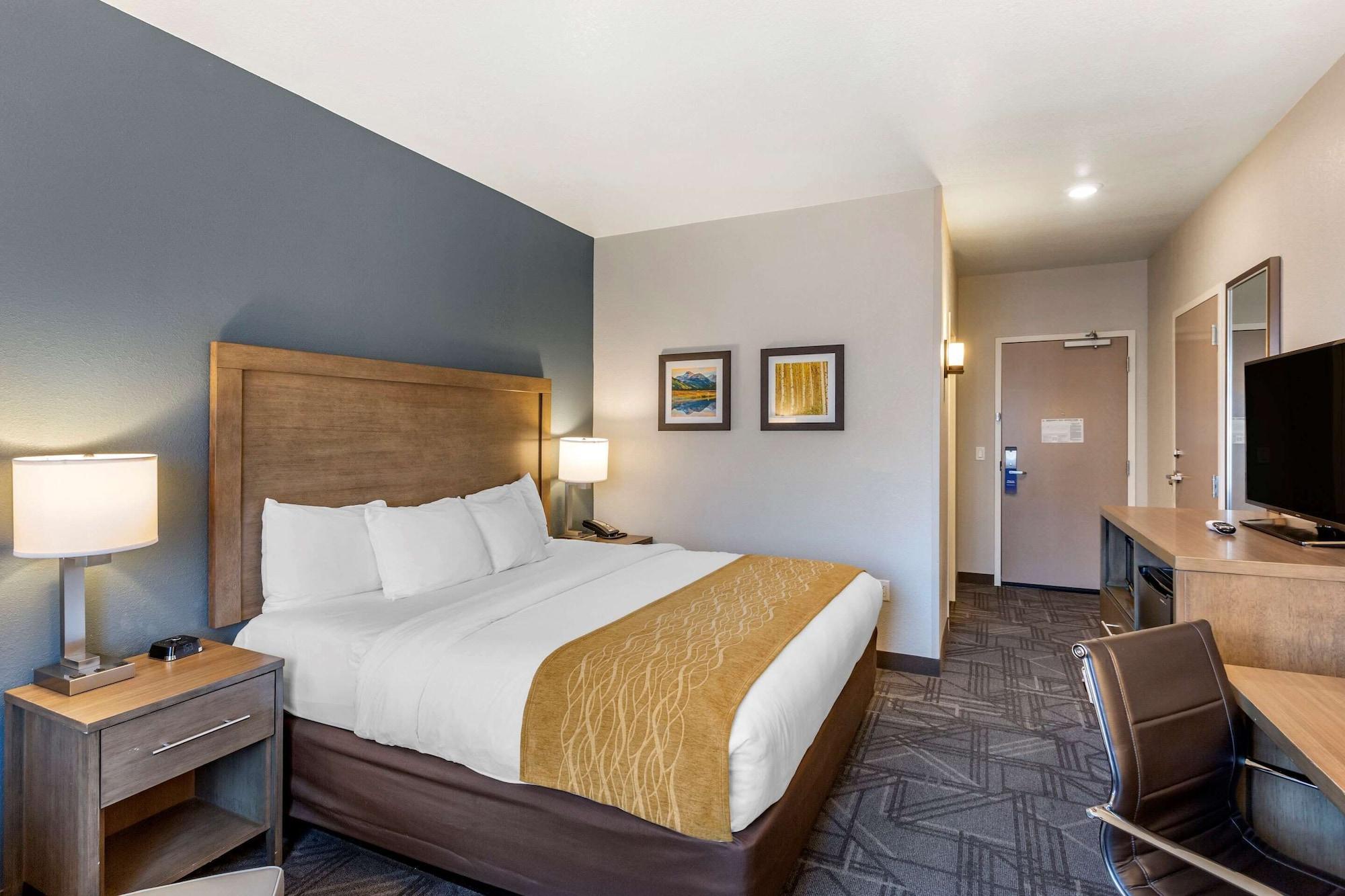 Comfort Inn & Suites Salt Lake City Airport Екстериор снимка