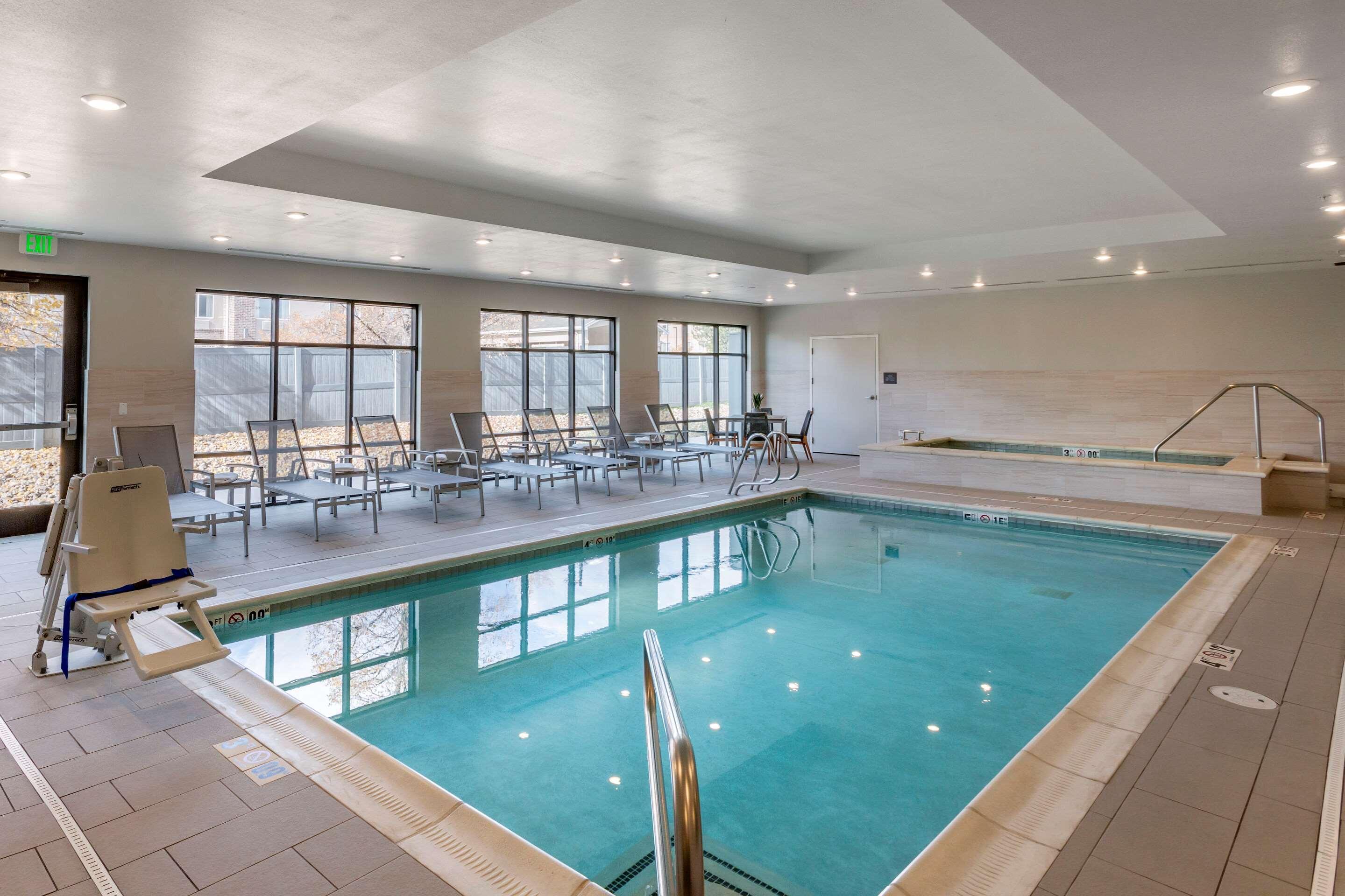 Comfort Inn & Suites Salt Lake City Airport Екстериор снимка