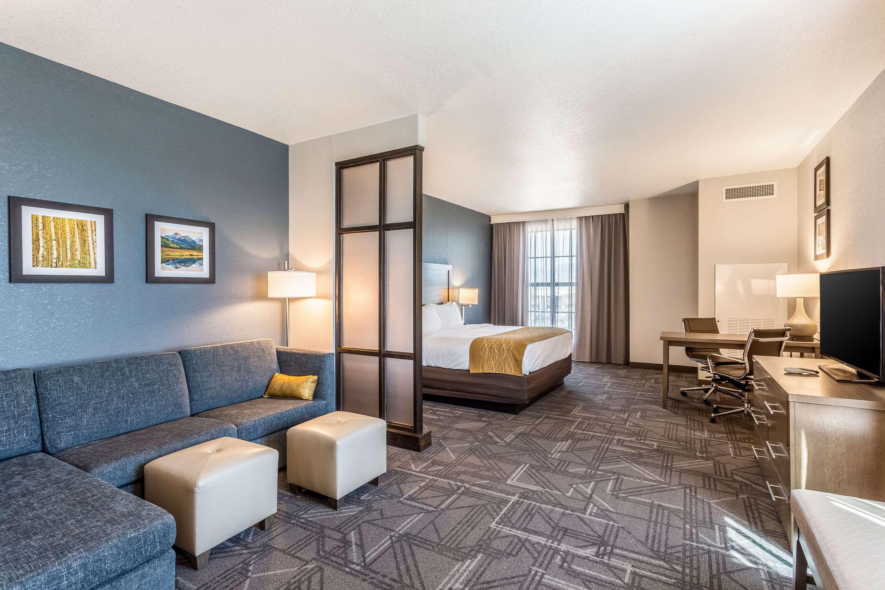 Comfort Inn & Suites Salt Lake City Airport Екстериор снимка