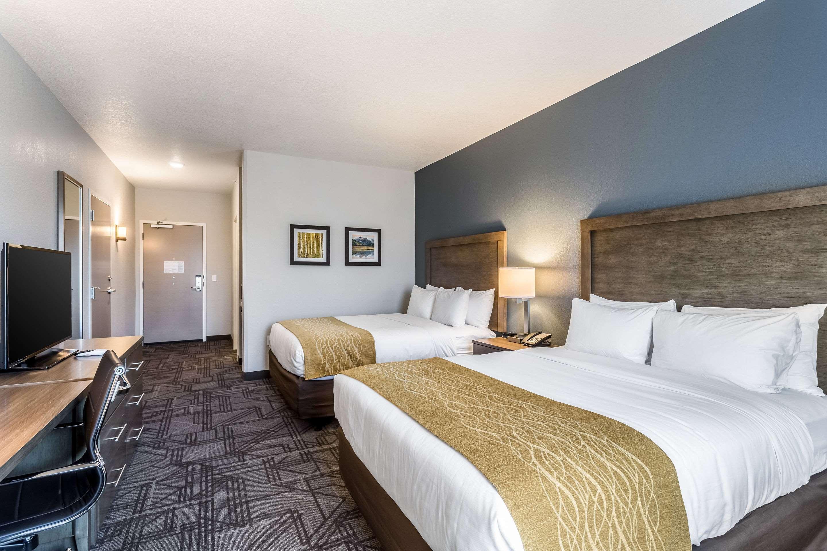 Comfort Inn & Suites Salt Lake City Airport Екстериор снимка