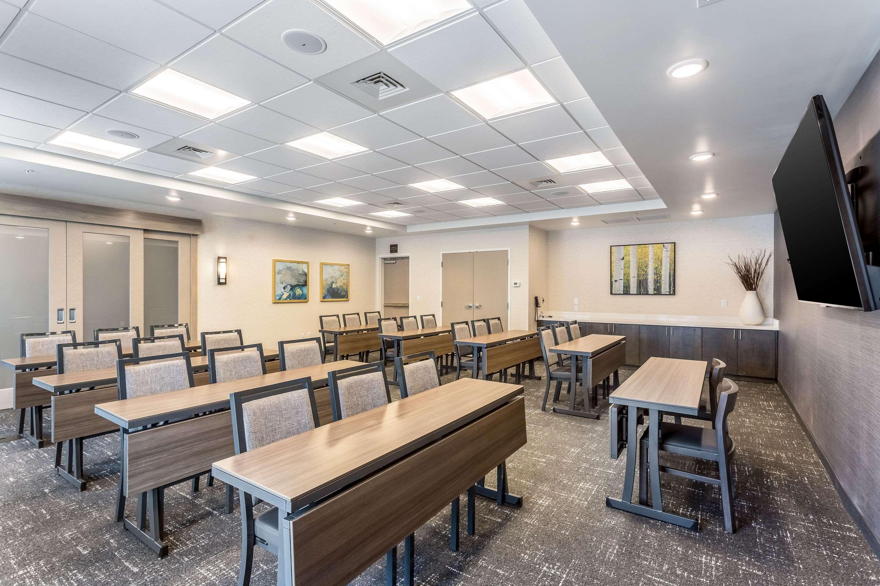 Comfort Inn & Suites Salt Lake City Airport Екстериор снимка