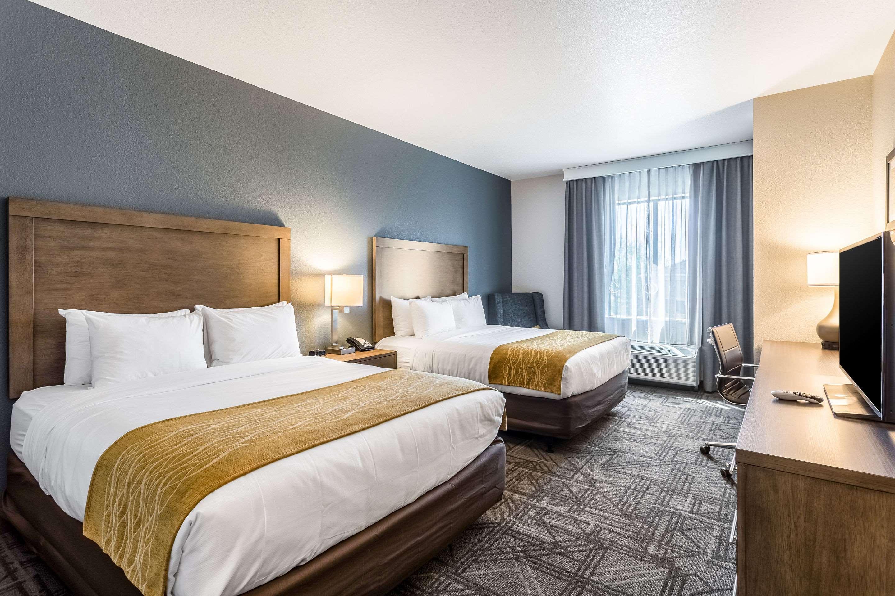 Comfort Inn & Suites Salt Lake City Airport Екстериор снимка