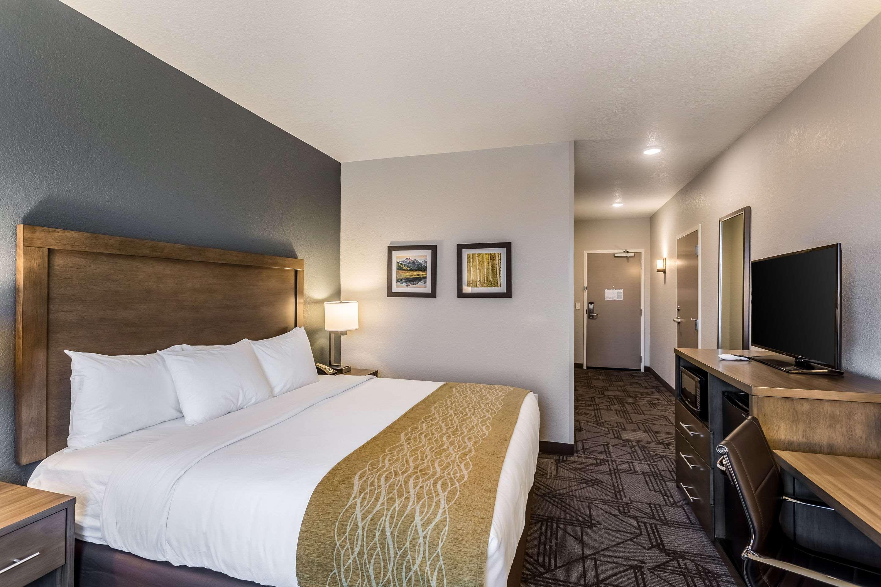 Comfort Inn & Suites Salt Lake City Airport Екстериор снимка