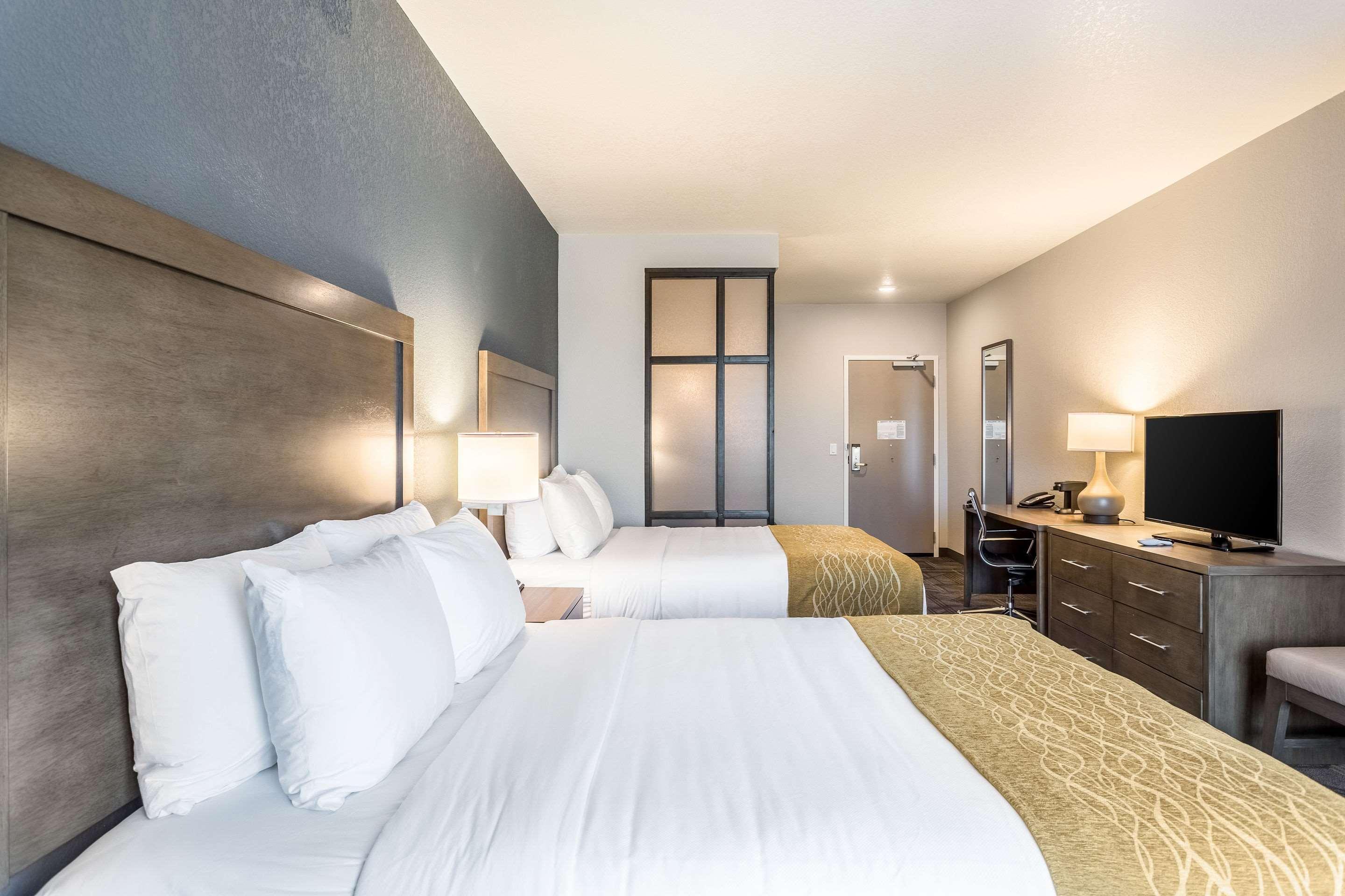 Comfort Inn & Suites Salt Lake City Airport Екстериор снимка