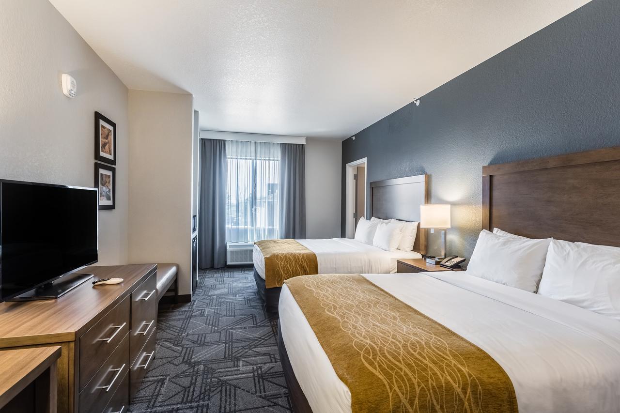 Comfort Inn & Suites Salt Lake City Airport Екстериор снимка